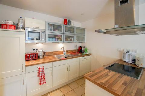 2 bedroom apartment to rent, St Agnes Place, Chichester