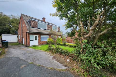 3 bedroom semi-detached house to rent, Bosworth Close, Allerton, BD15 7BT