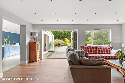 Barn Hill House Barn Hill, Roydon, Harlow, CM19 5LB