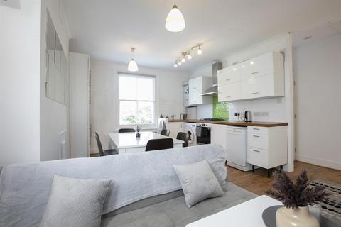 2 bedroom flat for sale, Lilford Road, Camberwell, SE5