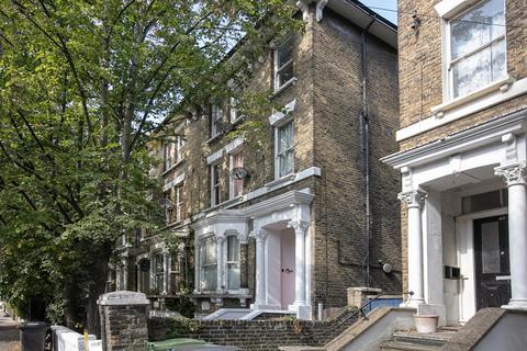 2 bedroom flat for sale, Lilford Road, Camberwell, SE5