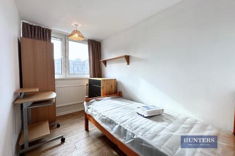 3 bedroom flat to rent, Haverstock Road, London