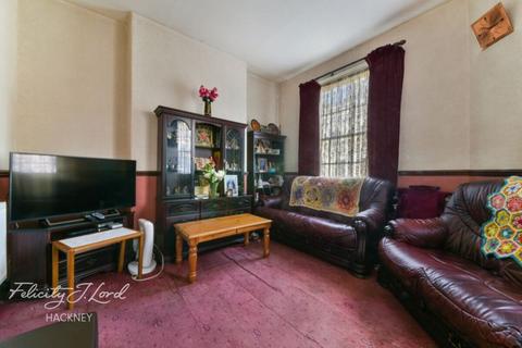 4 bedroom semi-detached house for sale, Warneford Street, Hackney, E9