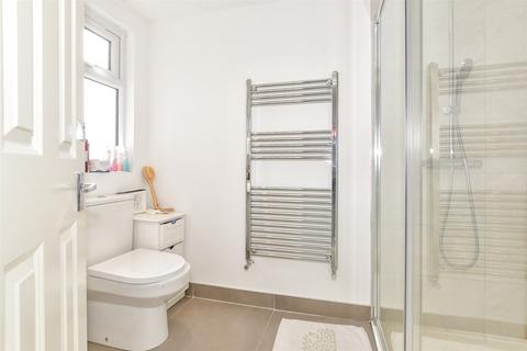 131 Kent Road, Halling, Rochester, ME2 1AT