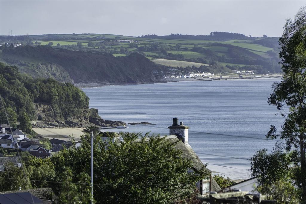 Sandy Hill Road, Saundersfoot 4 bed house for sale £475,000