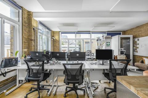 Office to rent, Unit 2, 2nd Floor, 4 Ravey Street, London, EC2A 4QP