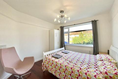 2 bedroom maisonette for sale, Willow Tree Lane, Hayes