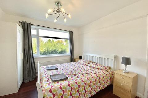 2 bedroom maisonette for sale, Willow Tree Lane, Hayes