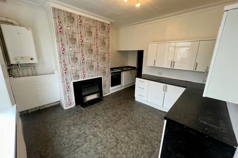 2 bedroom terraced house for sale, Whitegate Road, Halifax HX3