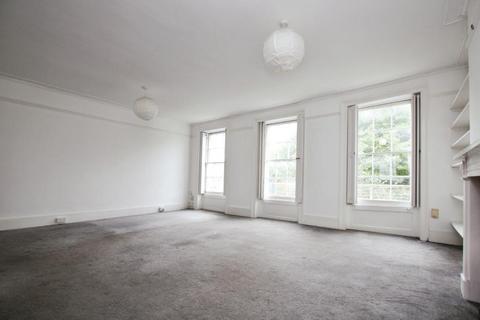 3 bedroom maisonette to rent, Apsley Road, Bristol BS8