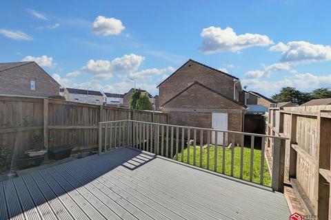 3 bedroom semi-detached house for sale, Clos Ysbyty, Cimla, Neath, Neath Port Talbot. SA11 3PH