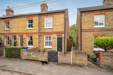 2 bedroom end of terrace house for sale, Elm Road, Windsor