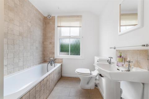 43 Elm Road, Windsor, SL4 3NB