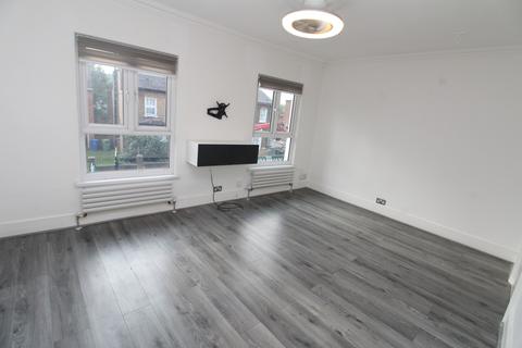 1 bedroom flat to rent, Evelina Road, Nunhead, SE15