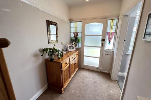 16 Forest Road, Heswall, Wirral, CH60 5SW