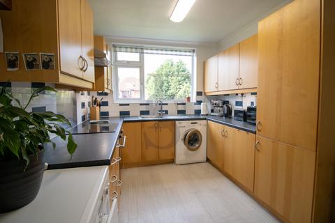 2 bedroom flat for sale, Calbri Court, Stoneygate