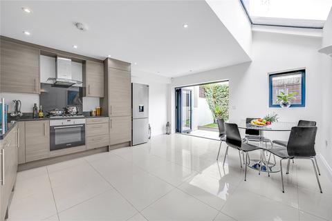 4 bedroom end of terrace house for sale, Hannell Road, London, SW6