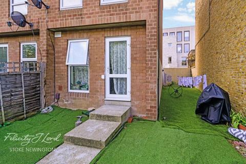 3 bedroom end of terrace house for sale, Sanford Walk, Stoke Newington, N16