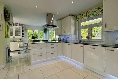 4 bedroom detached house for sale, Whitestone, Hereford, HR1