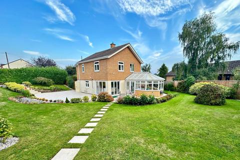 4 bedroom detached house for sale, Whitestone, Hereford, HR1