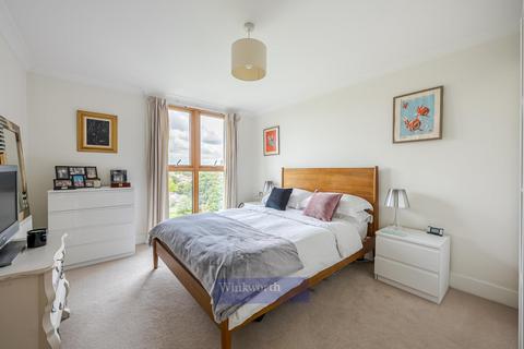 2 bedroom flat to rent, ROBSART STREET, SW9