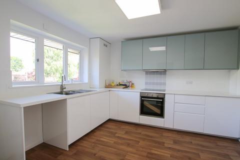 2 bedroom maisonette for sale, Wiltshire Drive, Wokingham, RG40