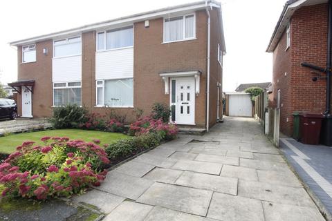 3 bedroom semi-detached house to rent, Barnston Close, Bolton, BL1