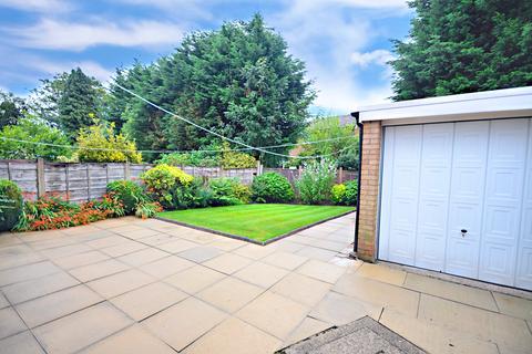 3 bedroom semi-detached house to rent, Barnston Close, Bolton, BL1