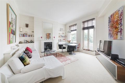 2 bedroom flat for sale, Airlie Gardens, W8