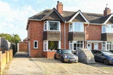 2 bedroom end of terrace house for sale, Whiterow Park, Trowbridge