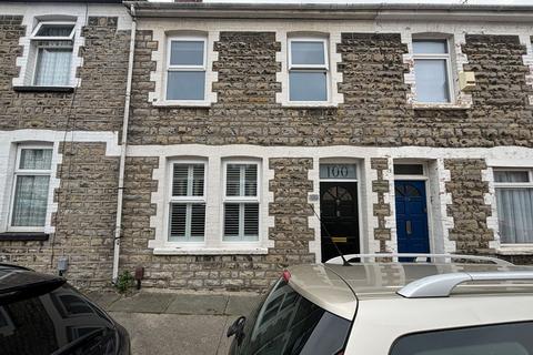 2 bedroom terraced house for sale, Queen Street, Barry, CF62