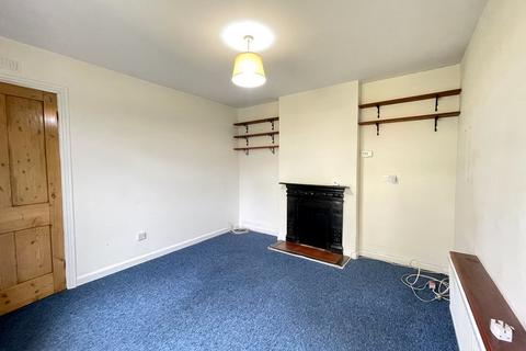 2 bedroom end of terrace house for sale, Milton Road North, Stowmarket, IP14