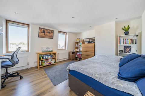 72 Westfield Road, London, W13 9JA