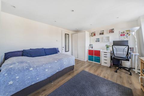 72 Westfield Road, London, W13 9JA