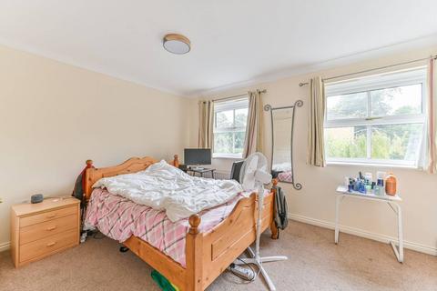 12 Wells Close, South Croydon, CR2 7ZQ