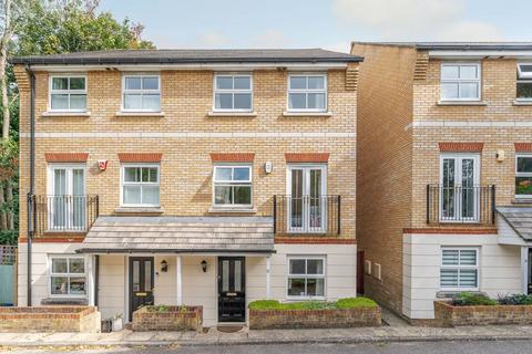 12 Wells Close, South Croydon, CR2 7ZQ
