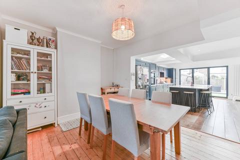 79 Pemdevon Road, Croydon, CR0 3QR
