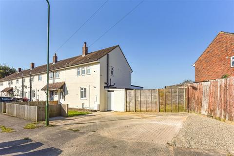 3 bedroom end of terrace house for sale, Mannock Road, Tangmere, Chichester