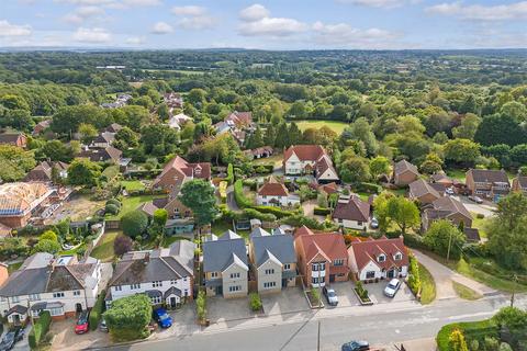 4 bedroom detached house for sale, Mill Road, Stock, Ingatestone