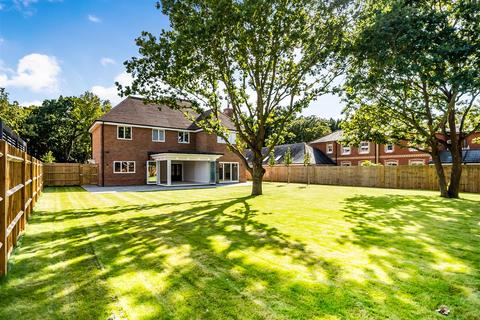 5 bedroom detached house for sale, Brook Avenue, Southampton SO31