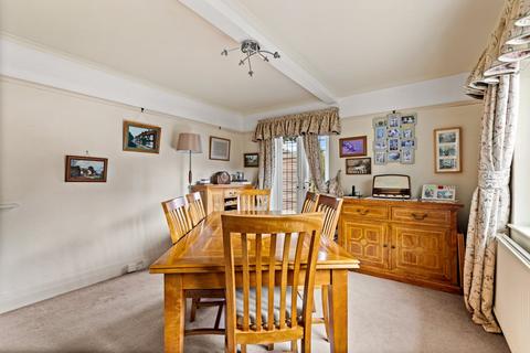 24 Harcourt Road, Folkestone, CT19 4AF