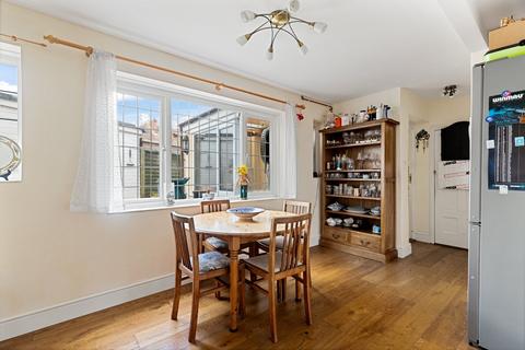 24 Harcourt Road, Folkestone, CT19 4AF