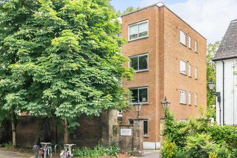 3 bedroom flat for sale, Queensborough Mews, Bayswater