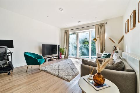 1 bedroom apartment for sale, Geraint Thomas House North, The Boulevard, Crawley, RH10