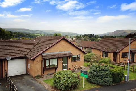 2 bedroom detached bungalow for sale, Meadowlands, Newbridge-on-Wye, Llandrindod Wells, LD1