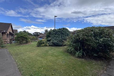 2 bedroom detached bungalow for sale, Meadowlands, Newbridge-on-Wye, Llandrindod Wells, LD1