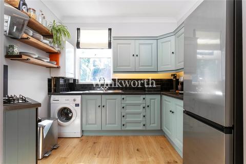 2 bedroom apartment for sale, Lyndhurst Road, London, N22