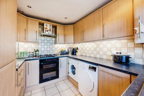 3 bedroom semi-detached house for sale, Denbydale Way, Oldham OL2