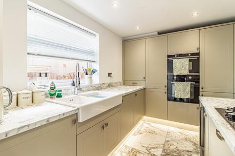 24 Cavendish Place, Beddau, Pontypridd, CF38 2RP