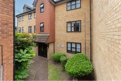 1 bedroom property for sale, Kingston Gardens, Croydon